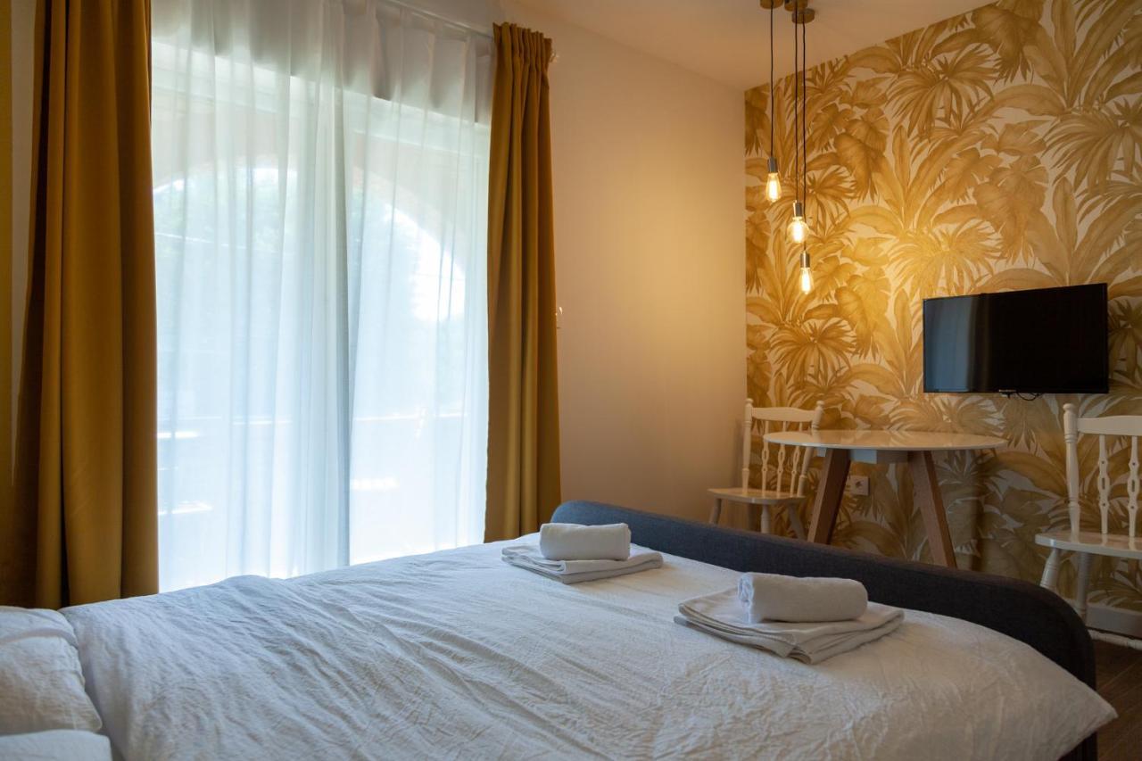 Moms House Hotel Golubac Luaran gambar