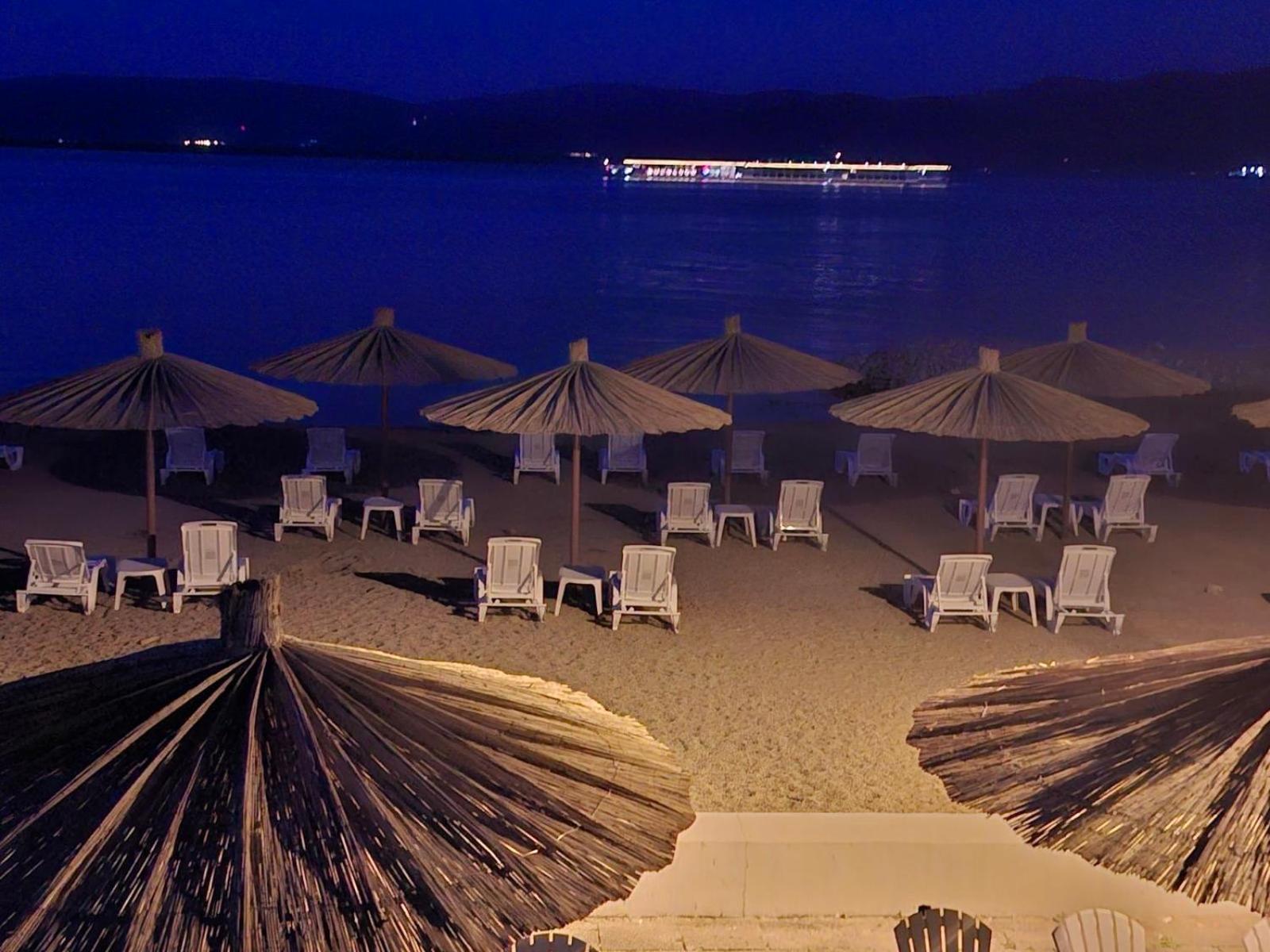 Moms House Hotel Golubac Luaran gambar