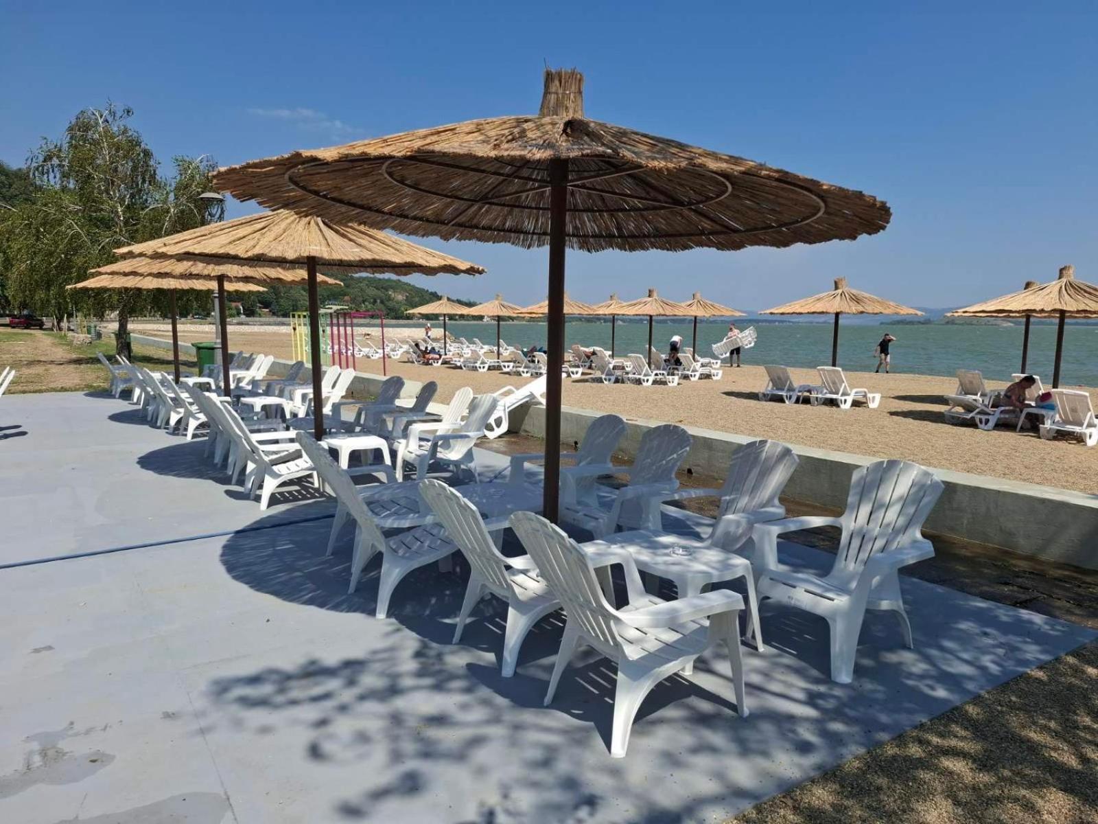 Moms House Hotel Golubac Luaran gambar
